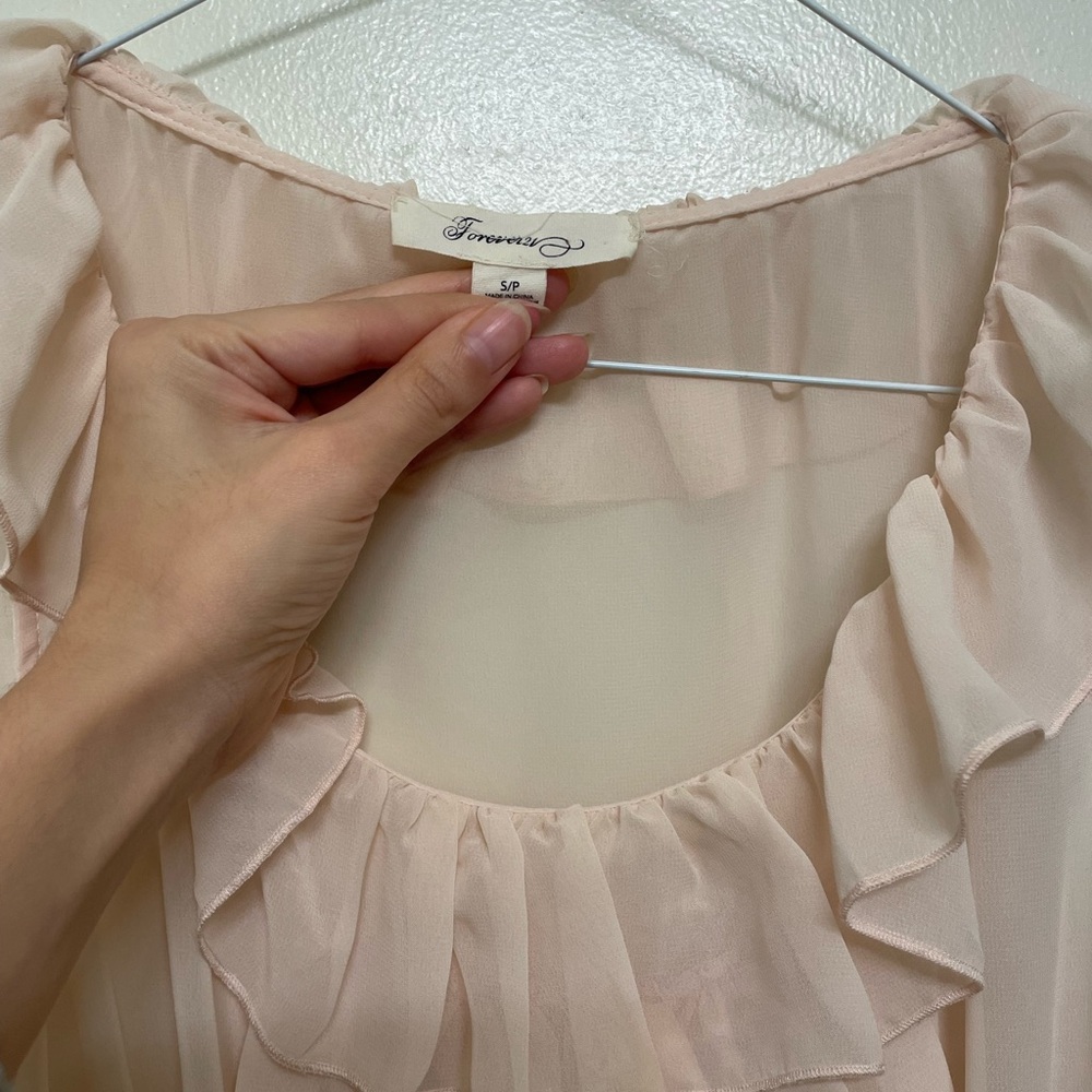 Baby Pink Ruffled Blouse - Picture 4 of 5